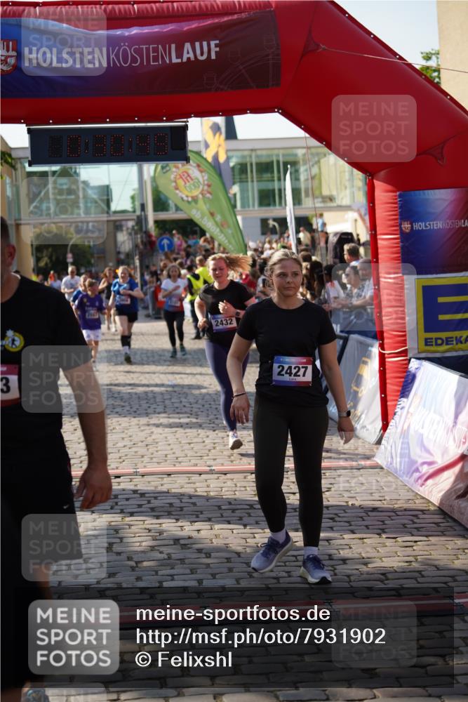 13.06.2025 - Holstenköstenlauf Felixshl http://msf.ph/oto/7931902 13.06.2025 18:00:50 Laufen 2413, 2427, 2432, 2557, 2614, 2811, 2887, 3101, 3956 meine-sportfotos.de