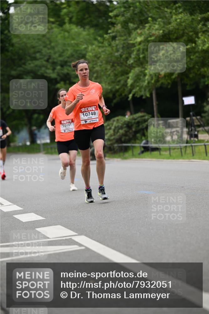 15.06.2025 - REWE Women's Run Dr. Thomas Lammeyer http://msf.ph/oto/7932051 15.06.2025 09:14:35 Laufen 10191, 10748 meine-sportfotos.de