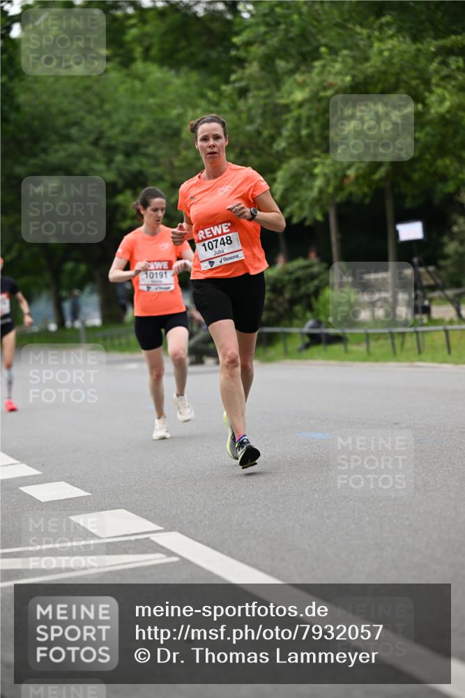 15.06.2025 - REWE Women's Run Dr. Thomas Lammeyer http://msf.ph/oto/7932057 15.06.2025 09:14:35 Laufen 10191, 10748 meine-sportfotos.de