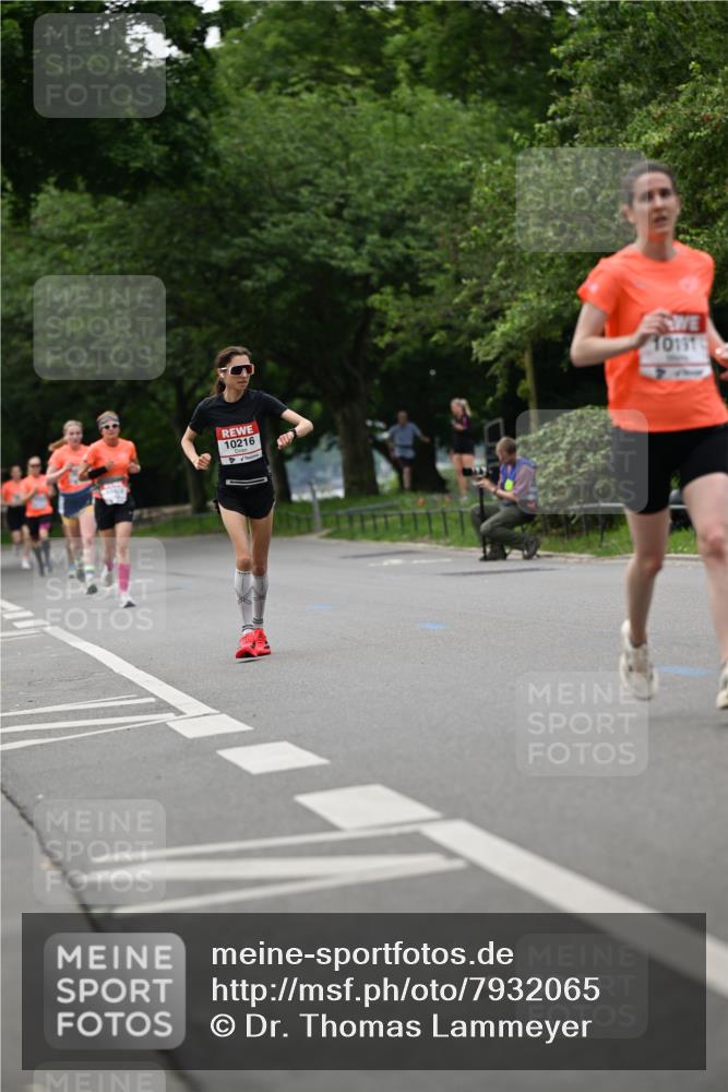 15.06.2025 - REWE Women's Run Dr. Thomas Lammeyer http://msf.ph/oto/7932065 15.06.2025 09:14:37 Laufen 10216, 10151 meine-sportfotos.de