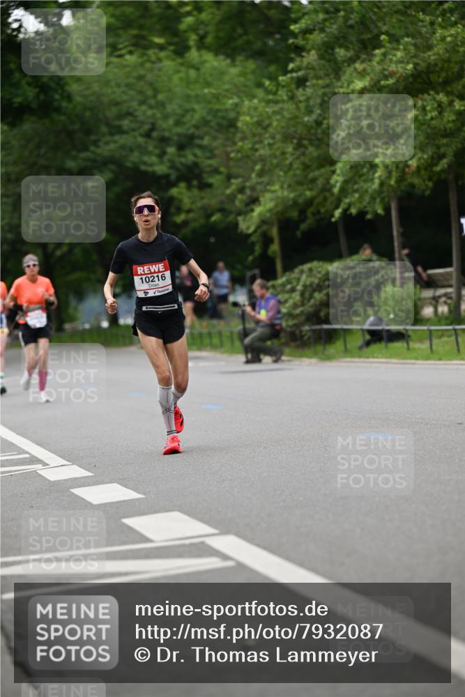 15.06.2025 - REWE Women's Run Dr. Thomas Lammeyer http://msf.ph/oto/7932087 15.06.2025 09:14:38 Laufen 10216 meine-sportfotos.de