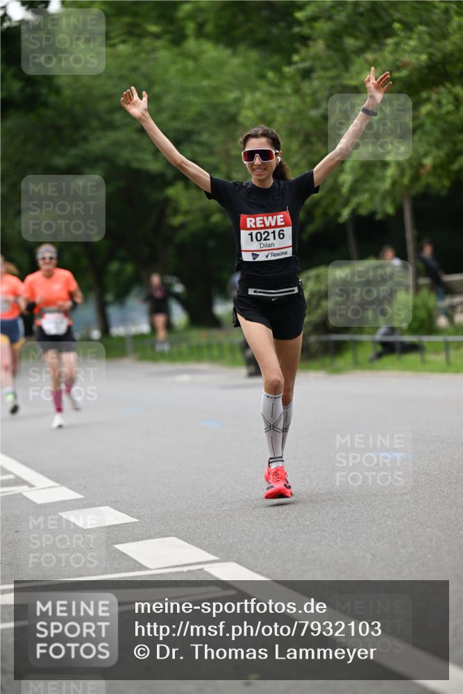 15.06.2025 - REWE Women's Run Dr. Thomas Lammeyer http://msf.ph/oto/7932103 15.06.2025 09:14:39 Laufen 10216 meine-sportfotos.de