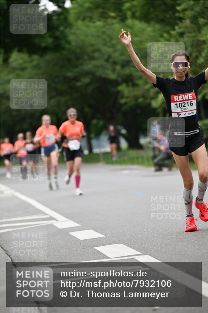 15.06.2025 - REWE Women's Run Dr. Thomas Lammeyer http://msf.ph/oto/7932106 15.06.2025 09:14:40 Laufen 10216 meine-sportfotos.de