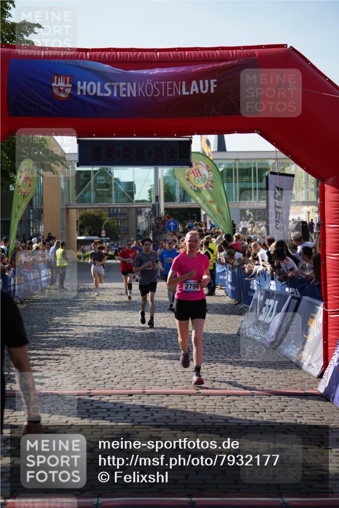 13.06.2025 - Holstenköstenlauf Felixshl http://msf.ph/oto/7932177 13.06.2025 18:01:21 Laufen 2505, 2796, 2814, 2816, 2842, 3244, 3267, 3269, 3273, 3608, 3814, 3909 meine-sportfotos.de