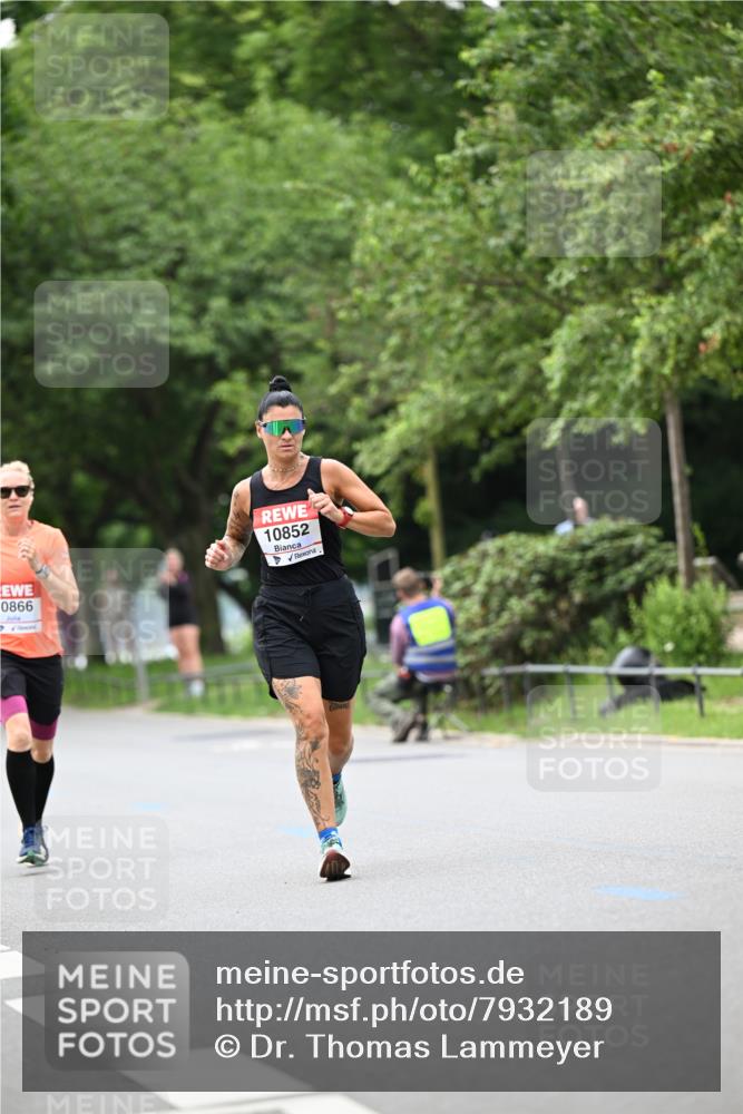 15.06.2025 - REWE Women's Run Dr. Thomas Lammeyer http://msf.ph/oto/7932189 15.06.2025 09:14:47 Laufen 0866, 10852 meine-sportfotos.de