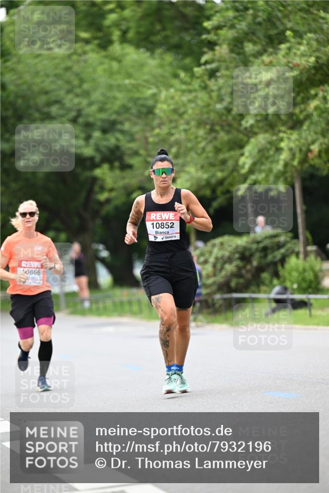 15.06.2025 - REWE Women's Run Dr. Thomas Lammeyer http://msf.ph/oto/7932196 15.06.2025 09:14:47 Laufen 10866, 10852 meine-sportfotos.de