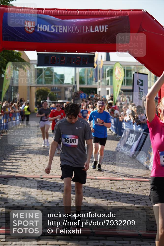13.06.2025 - Holstenköstenlauf Felixshl http://msf.ph/oto/7932209 13.06.2025 18:01:25 Laufen 2796, 2815, 2816, 2842, 2894, 3244, 3585, 3608 meine-sportfotos.de