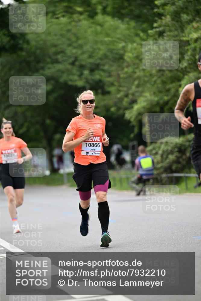 15.06.2025 - REWE Women's Run Dr. Thomas Lammeyer http://msf.ph/oto/7932210 15.06.2025 09:14:49 Laufen 10027 meine-sportfotos.de