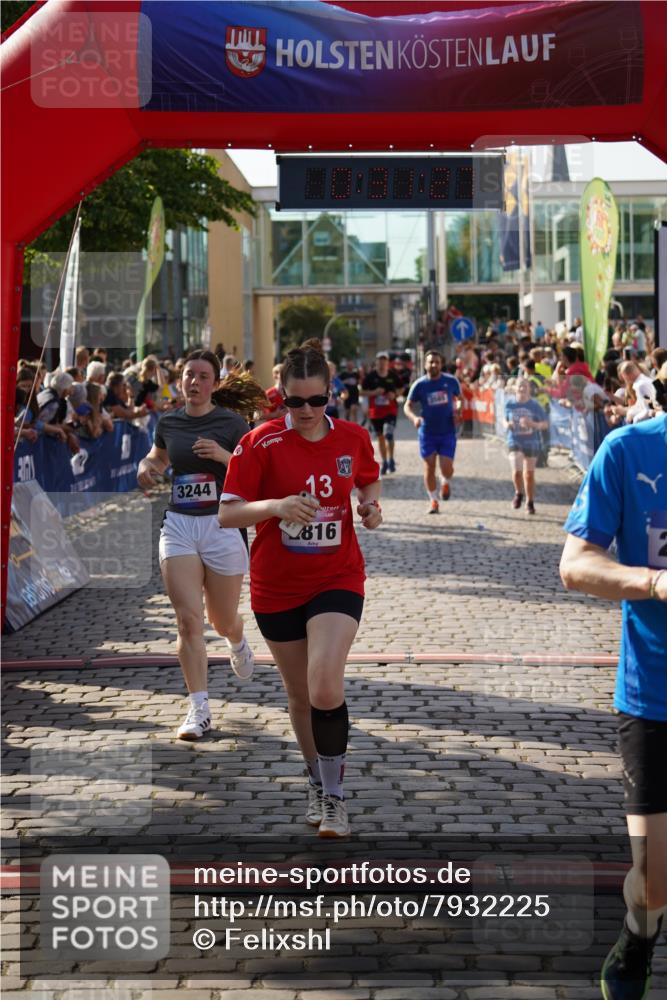 13.06.2025 - Holstenköstenlauf Felixshl http://msf.ph/oto/7932225 13.06.2025 18:01:28 Laufen 2815, 2816, 2842, 2894, 3023, 3197, 3244, 3585, 3608 meine-sportfotos.de
