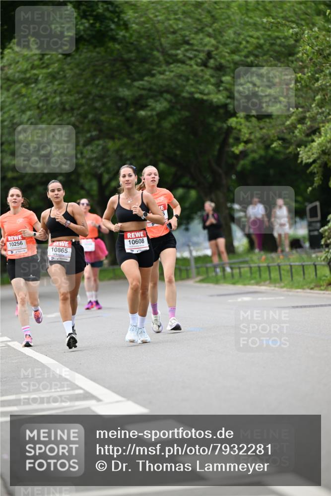 15.06.2025 - REWE Women's Run Dr. Thomas Lammeyer http://msf.ph/oto/7932281 15.06.2025 09:14:55 Laufen 10256, 10865, 10608 meine-sportfotos.de