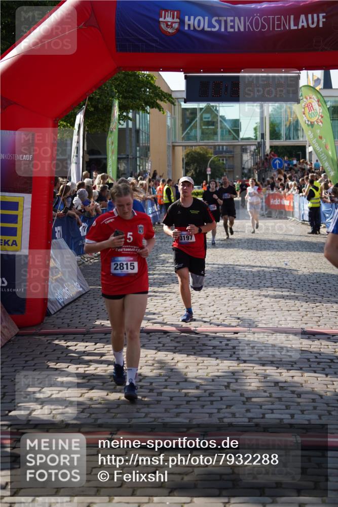 13.06.2025 - Holstenköstenlauf Felixshl http://msf.ph/oto/7932288 13.06.2025 18:01:34 Laufen 2288, 2425, 2815, 2894, 3023, 3197, 3585, 3711 meine-sportfotos.de