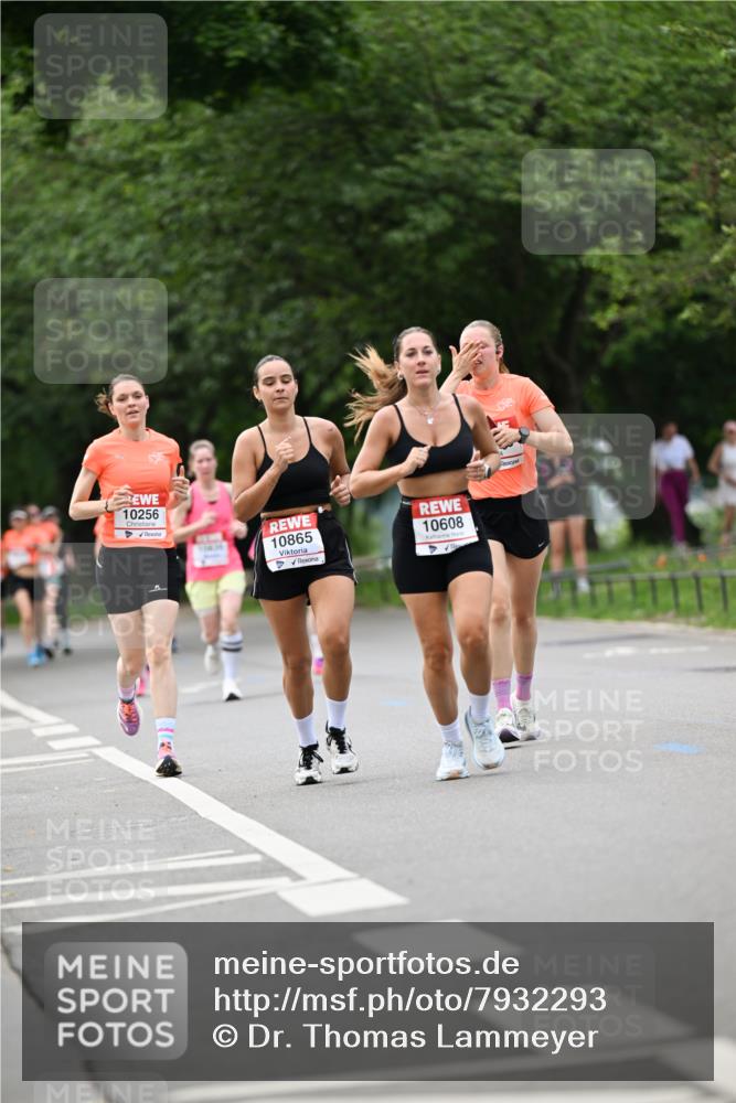 15.06.2025 - REWE Women's Run Dr. Thomas Lammeyer http://msf.ph/oto/7932293 15.06.2025 09:14:56 Laufen 10256, 10865, 10608 meine-sportfotos.de