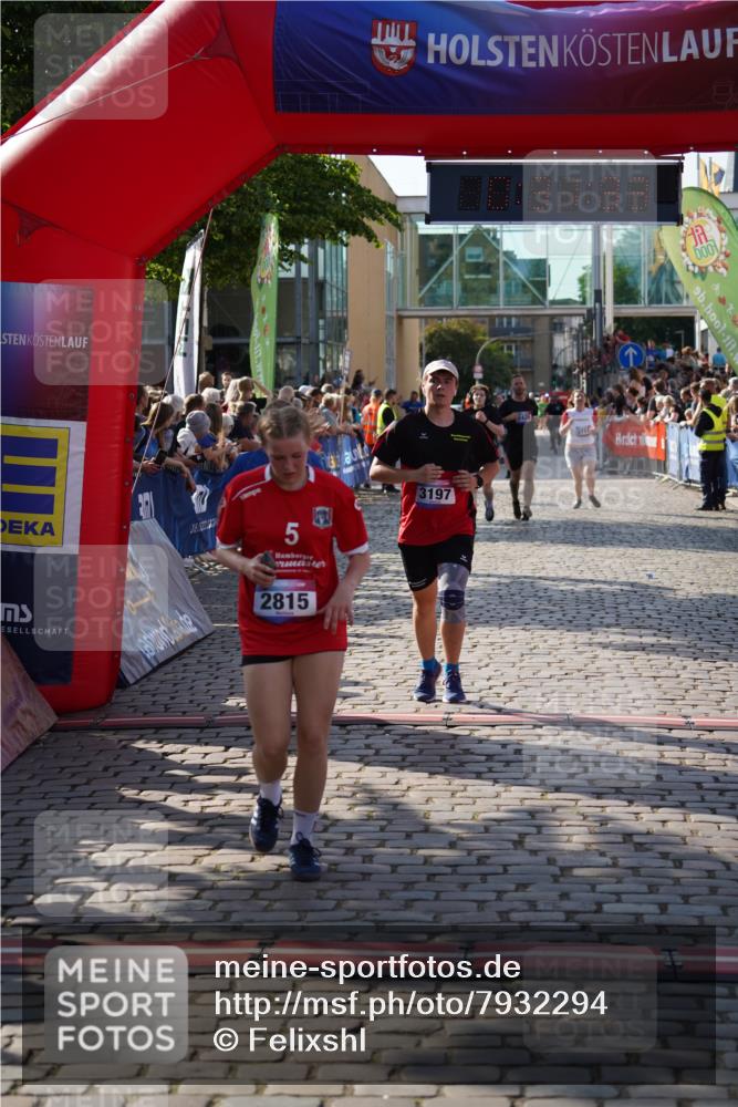 13.06.2025 - Holstenköstenlauf Felixshl http://msf.ph/oto/7932294 13.06.2025 18:01:34 Laufen 2288, 2425, 2815, 2894, 3023, 3197, 3585, 3711 meine-sportfotos.de