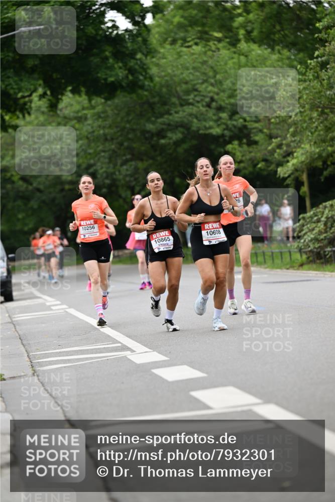 15.06.2025 - REWE Women's Run Dr. Thomas Lammeyer http://msf.ph/oto/7932301 15.06.2025 09:14:57 Laufen 10256, 10865, 10608, 26 meine-sportfotos.de