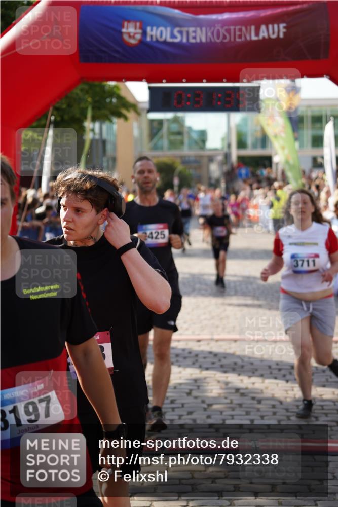 13.06.2025 - Holstenköstenlauf Felixshl http://msf.ph/oto/7932338 13.06.2025 18:01:40 Laufen 2288, 2425, 2454, 2890, 3646, 3710, 3711, 3822 meine-sportfotos.de