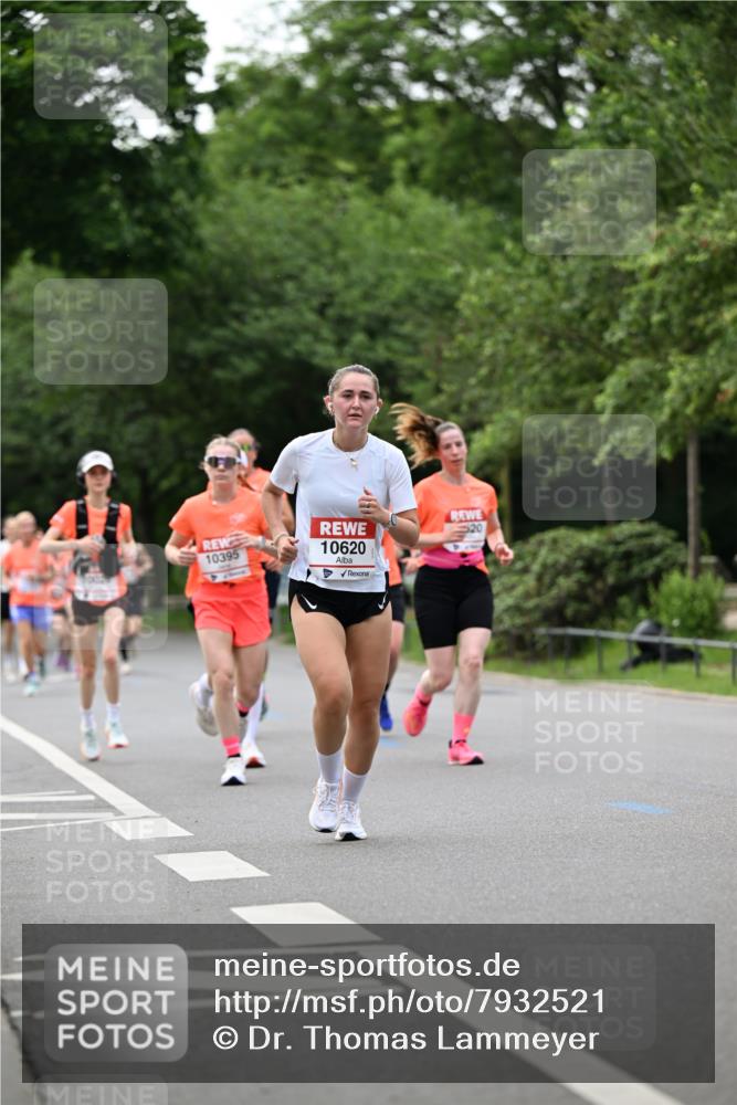 15.06.2025 - REWE Women's Run Dr. Thomas Lammeyer http://msf.ph/oto/7932521 15.06.2025 09:15:50 Laufen 10395, 10620 meine-sportfotos.de