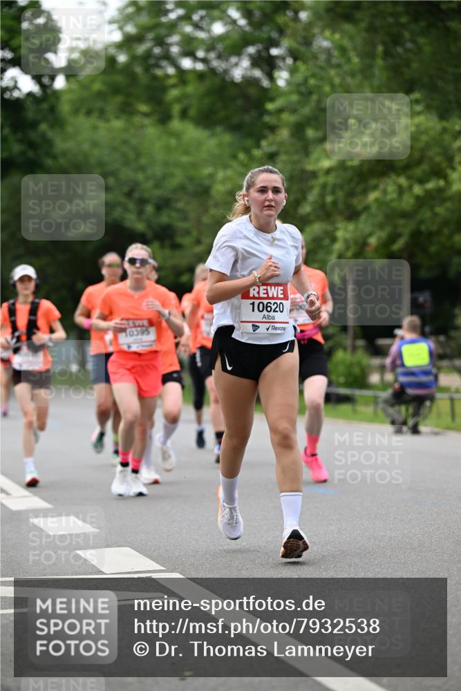 15.06.2025 - REWE Women's Run Dr. Thomas Lammeyer http://msf.ph/oto/7932538 15.06.2025 09:15:51 Laufen 10395, 10620 meine-sportfotos.de