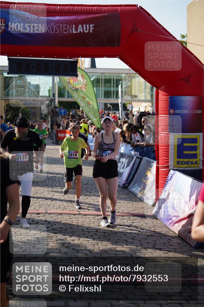 13.06.2025 - Holstenköstenlauf Felixshl http://msf.ph/oto/7932553 13.06.2025 18:02:00 Laufen 2005, 2068, 2279, 2435, 2916, 2920, 2998, 3121, 3161, 3617, 3618, 3726, 3752, 3800 meine-sportfotos.de