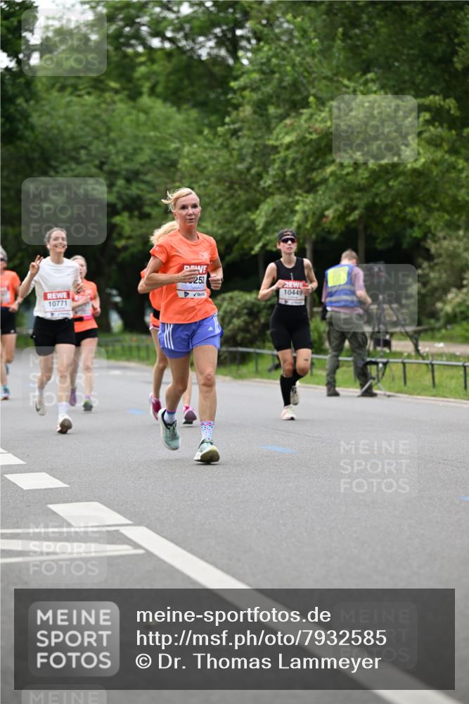 15.06.2025 - REWE Women's Run Dr. Thomas Lammeyer http://msf.ph/oto/7932585 15.06.2025 09:15:58 Laufen 252, 10449, 10771 meine-sportfotos.de