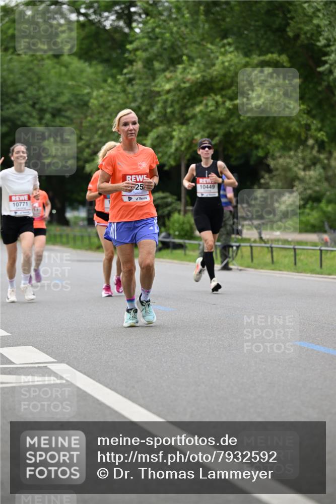15.06.2025 - REWE Women's Run Dr. Thomas Lammeyer http://msf.ph/oto/7932592 15.06.2025 09:15:58 Laufen 257, 10771, 10449 meine-sportfotos.de