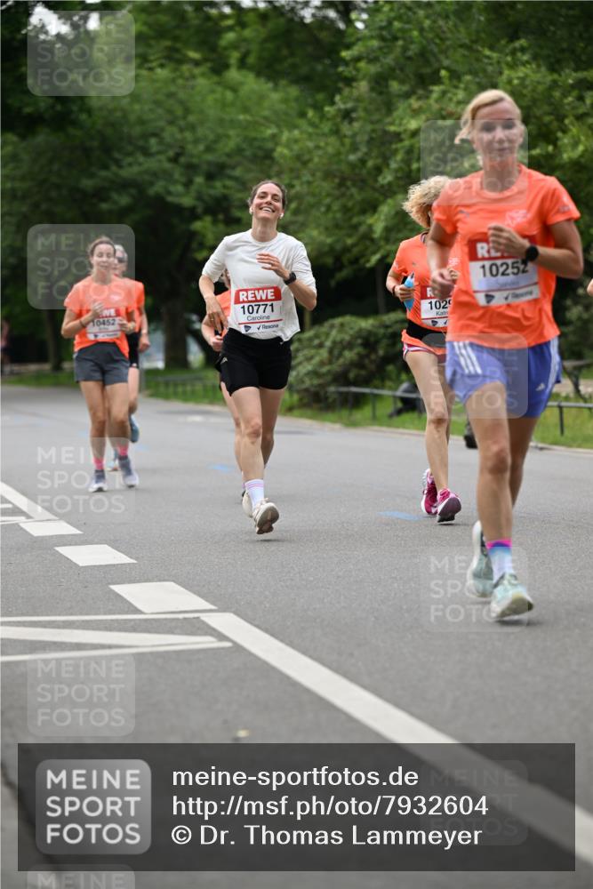 15.06.2025 - REWE Women's Run Dr. Thomas Lammeyer http://msf.ph/oto/7932604 15.06.2025 09:15:59 Laufen 10452, 311, 10771, 1029, 10252 meine-sportfotos.de