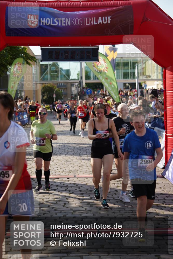 13.06.2025 - Holstenköstenlauf Felixshl http://msf.ph/oto/7932725 13.06.2025 18:02:15 Laufen 2009, 2010, 2013, 2410, 2449, 2502, 2679, 2994, 3090, 3095, 3141, 3310, 3578, 3606, 3630, 3635, 3927 meine-sportfotos.de