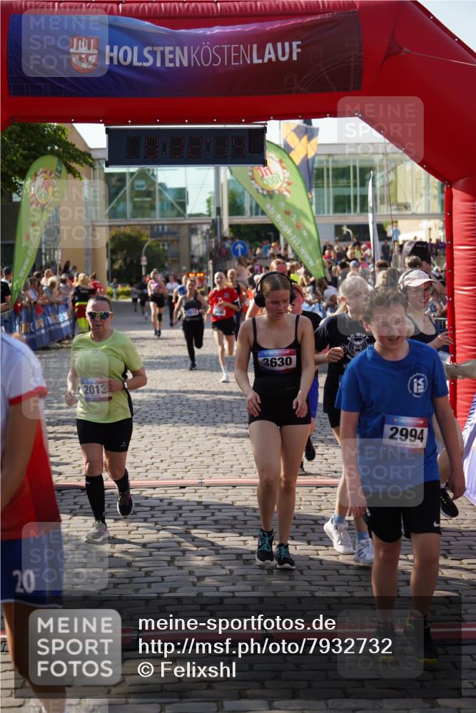 13.06.2025 - Holstenköstenlauf Felixshl http://msf.ph/oto/7932732 13.06.2025 18:02:15 Laufen 2009, 2010, 2013, 2410, 2449, 2502, 2679, 2994, 3090, 3095, 3141, 3310, 3578, 3606, 3630, 3635, 3927 meine-sportfotos.de