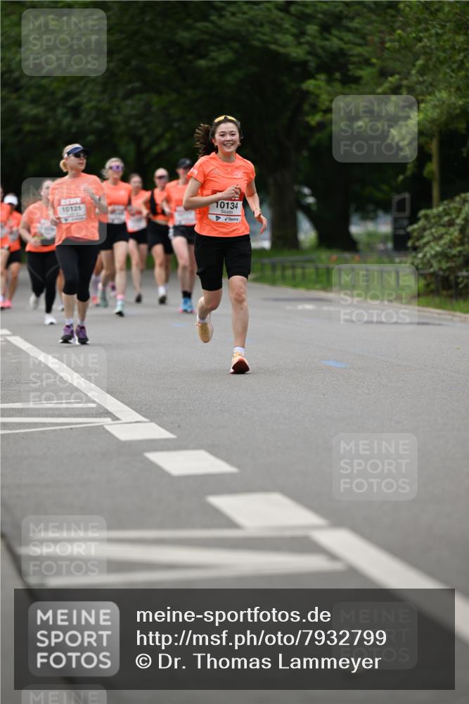 15.06.2025 - REWE Women's Run Dr. Thomas Lammeyer http://msf.ph/oto/7932799 15.06.2025 09:16:19 Laufen 10121 meine-sportfotos.de