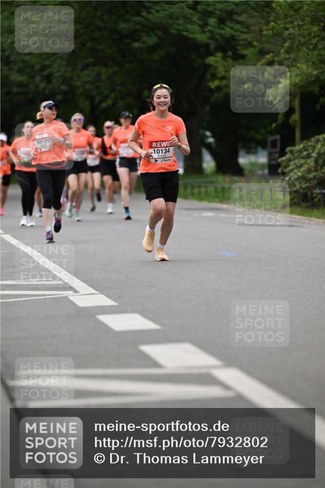 15.06.2025 - REWE Women's Run Dr. Thomas Lammeyer http://msf.ph/oto/7932802 15.06.2025 09:16:19 Laufen 10121, 10134 meine-sportfotos.de
