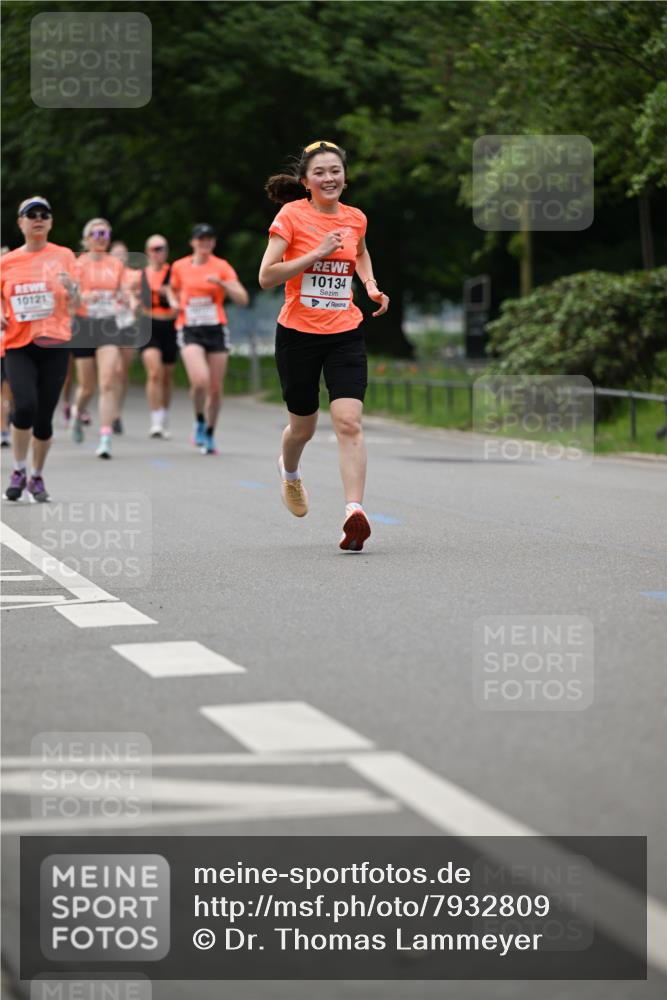 15.06.2025 - REWE Women's Run Dr. Thomas Lammeyer http://msf.ph/oto/7932809 15.06.2025 09:16:19 Laufen 10121, 10134 meine-sportfotos.de