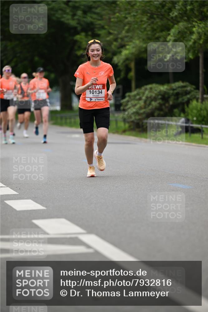 15.06.2025 - REWE Women's Run Dr. Thomas Lammeyer http://msf.ph/oto/7932816 15.06.2025 09:16:20 Laufen 10134 meine-sportfotos.de