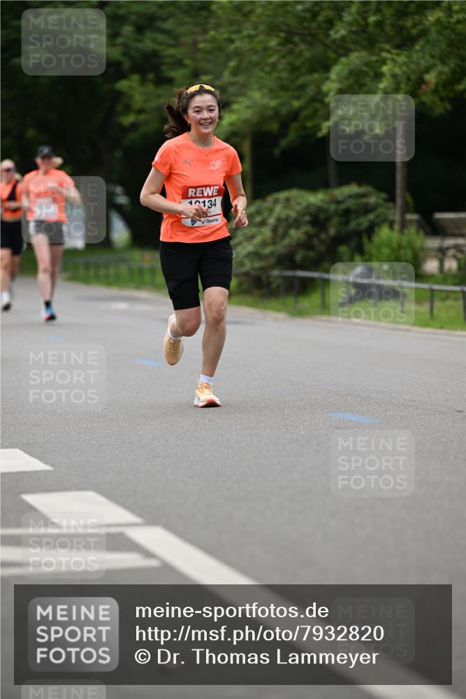 15.06.2025 - REWE Women's Run Dr. Thomas Lammeyer http://msf.ph/oto/7932820 15.06.2025 09:16:20 Laufen 10134 meine-sportfotos.de