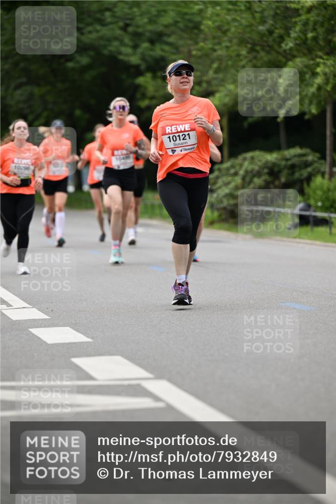 15.06.2025 - REWE Women's Run Dr. Thomas Lammeyer http://msf.ph/oto/7932849 15.06.2025 09:16:23 Laufen 10296, 10121 meine-sportfotos.de