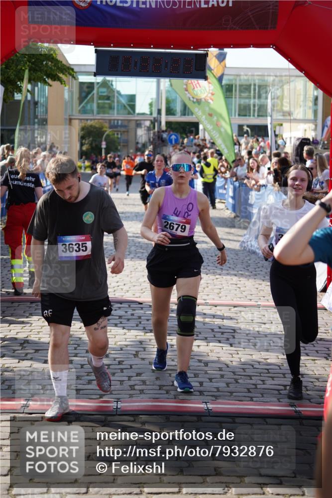 13.06.2025 - Holstenköstenlauf Felixshl http://msf.ph/oto/7932876 13.06.2025 18:02:24 Laufen 2009, 2449, 2679, 2878, 3000, 3046, 3078, 3141, 3254, 3310, 3635, 3807 meine-sportfotos.de