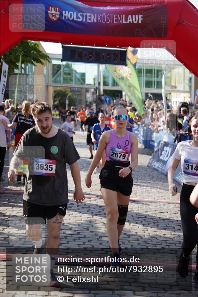 13.06.2025 - Holstenköstenlauf Felixshl http://msf.ph/oto/7932895 13.06.2025 18:02:25 Laufen 2009, 2449, 2679, 2878, 3000, 3046, 3078, 3141, 3254, 3310, 3635, 3807 meine-sportfotos.de