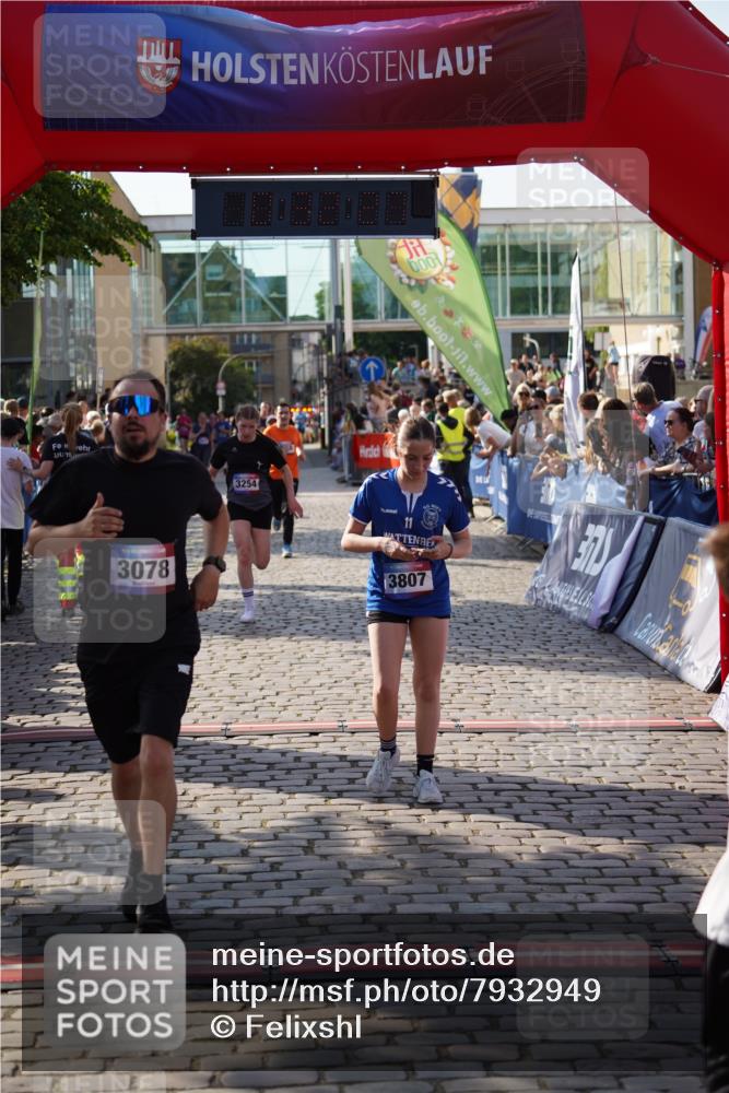 13.06.2025 - Holstenköstenlauf Felixshl http://msf.ph/oto/7932949 13.06.2025 18:02:28 Laufen 2022, 2878, 3000, 3046, 3078, 3254, 3807 meine-sportfotos.de