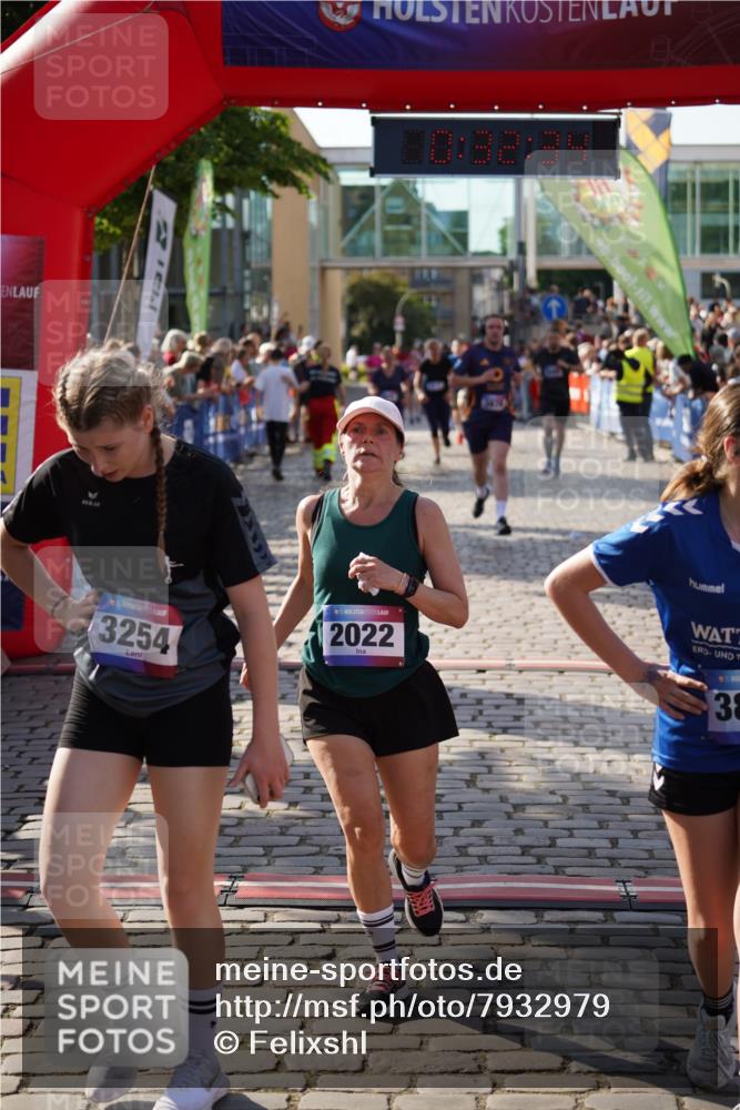 13.06.2025 - Holstenköstenlauf Felixshl http://msf.ph/oto/7932979 13.06.2025 18:02:35 Laufen 2022, 2094, 2095, 2844, 2878, 2986, 3676, 3839, 3904, 3976, 3979 meine-sportfotos.de