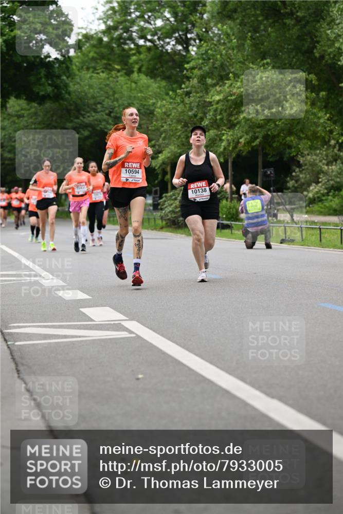 15.06.2025 - REWE Women's Run Dr. Thomas Lammeyer http://msf.ph/oto/7933005 15.06.2025 09:16:43 Laufen 10431, 10594, 10138 meine-sportfotos.de