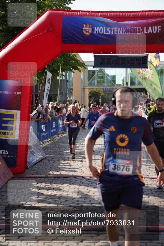 13.06.2025 - Holstenköstenlauf Felixshl http://msf.ph/oto/7933031 13.06.2025 18:02:40 Laufen 2094, 2095, 2138, 2562, 2844, 2846, 2986, 3610, 3676, 3839, 3904, 3947, 3976, 3979 meine-sportfotos.de