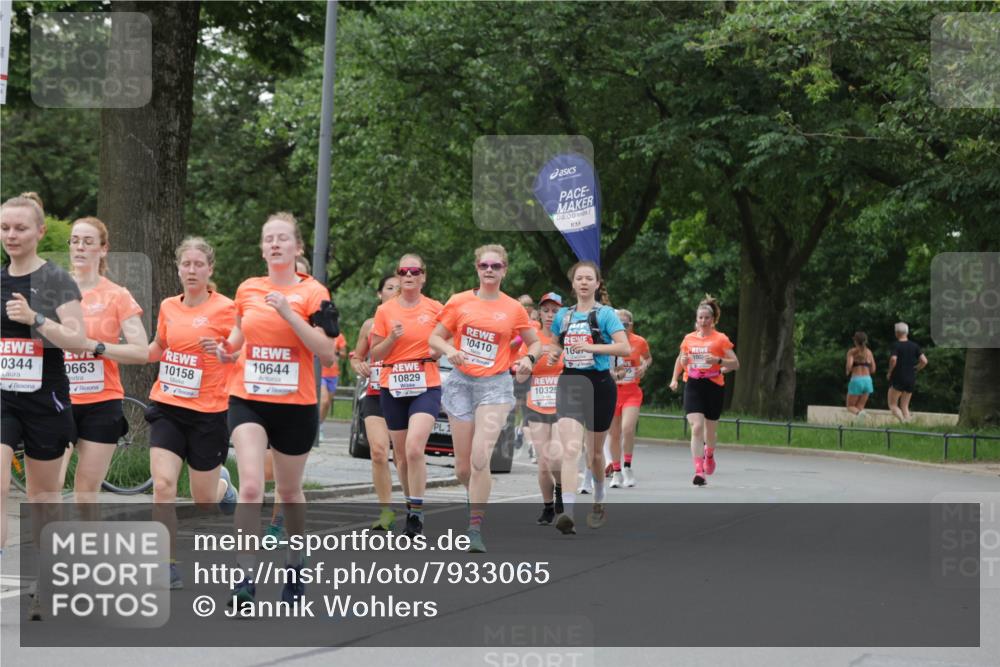 15.06.2025 - REWE Women's Run Jannik Wohlers http://msf.ph/oto/7933065 15.06.2025 08:23:53 Laufen 0344, 0663, 10158, 10644, 10829, 1, 05, 00, 10410, 10, 100, 10325 meine-sportfotos.de