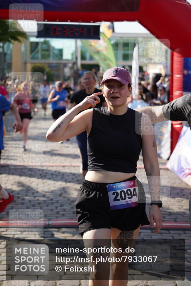 13.06.2025 - Holstenköstenlauf Felixshl http://msf.ph/oto/7933067 13.06.2025 18:02:42 Laufen 2094, 2095, 2138, 2562, 2844, 2846, 2986, 3610, 3839, 3904, 3921, 3947, 3976, 3979 meine-sportfotos.de