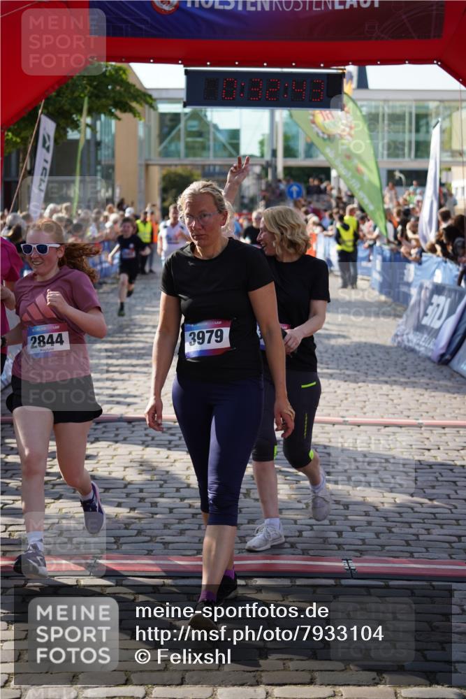 13.06.2025 - Holstenköstenlauf Felixshl http://msf.ph/oto/7933104 13.06.2025 18:02:44 Laufen 2094, 2095, 2138, 2484, 2562, 2782, 2844, 2846, 2975, 2986, 3290, 3610, 3817, 3839, 3904, 3921, 3947, 3976, 3977, 3979 meine-sportfotos.de
