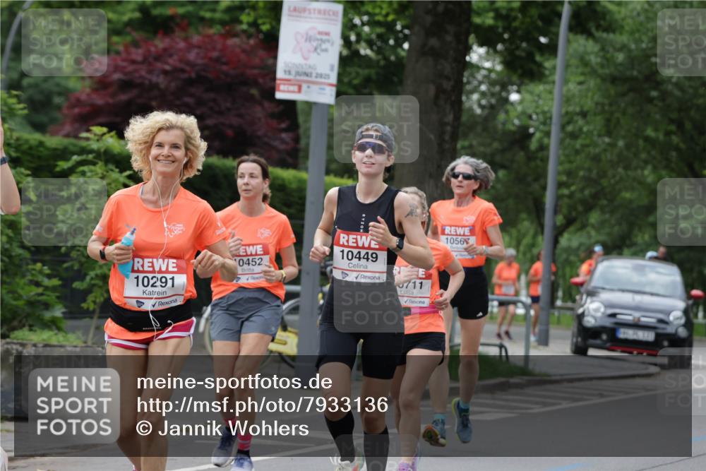 15.06.2025 - REWE Women's Run Jannik Wohlers http://msf.ph/oto/7933136 15.06.2025 08:24:12 Laufen 15, 2025, 10291, 0452, 10449, 0711, 1964, 1056 meine-sportfotos.de