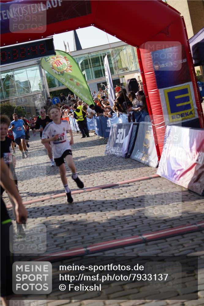 13.06.2025 - Holstenköstenlauf Felixshl http://msf.ph/oto/7933137 13.06.2025 18:02:46 Laufen 2138, 2484, 2562, 2782, 2844, 2846, 2975, 3290, 3610, 3817, 3839, 3904, 3921, 3947, 3976, 3977 meine-sportfotos.de