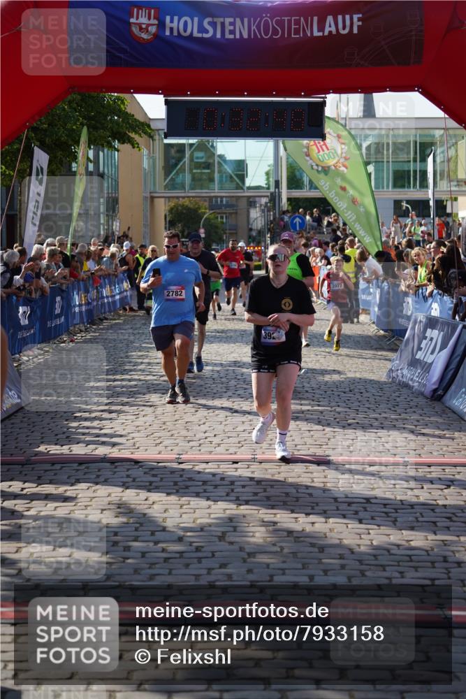 13.06.2025 - Holstenköstenlauf Felixshl http://msf.ph/oto/7933158 13.06.2025 18:02:49 Laufen 2484, 2562, 2782, 2975, 3257, 3290, 3295, 3610, 3664, 3665, 3817, 3921, 3947, 3977 meine-sportfotos.de