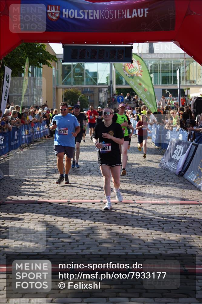 13.06.2025 - Holstenköstenlauf Felixshl http://msf.ph/oto/7933177 13.06.2025 18:02:49 Laufen 2484, 2562, 2782, 2975, 3257, 3290, 3295, 3610, 3664, 3665, 3817, 3921, 3947, 3977 meine-sportfotos.de