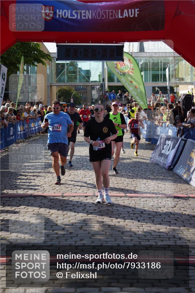 13.06.2025 - Holstenköstenlauf Felixshl http://msf.ph/oto/7933186 13.06.2025 18:02:50 Laufen 2484, 2562, 2782, 2975, 3257, 3290, 3295, 3610, 3664, 3665, 3817, 3921, 3947, 3977 meine-sportfotos.de