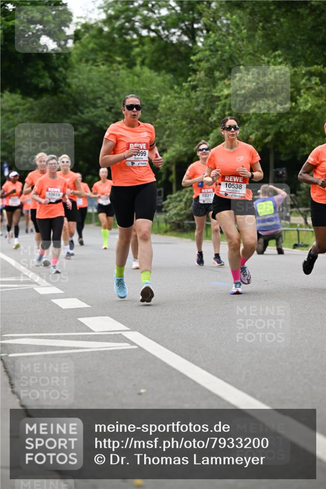 15.06.2025 - REWE Women's Run Dr. Thomas Lammeyer http://msf.ph/oto/7933200 15.06.2025 09:16:56 Laufen 10019, 10538 meine-sportfotos.de