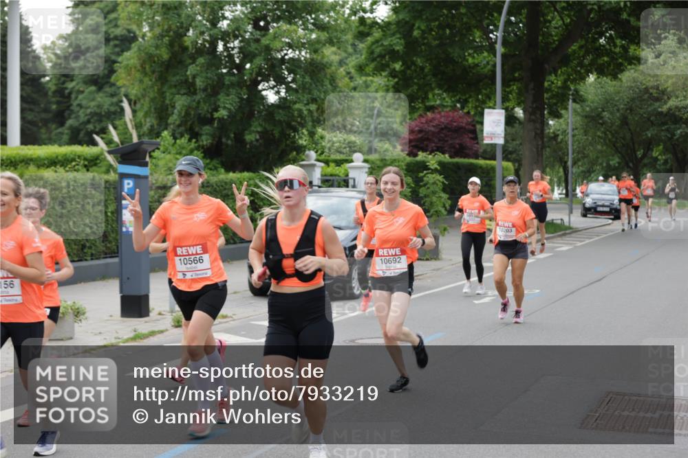 15.06.2025 - REWE Women's Run Jannik Wohlers http://msf.ph/oto/7933219 15.06.2025 08:24:43 Laufen 156, 10566, 10692, 101, 10203 meine-sportfotos.de