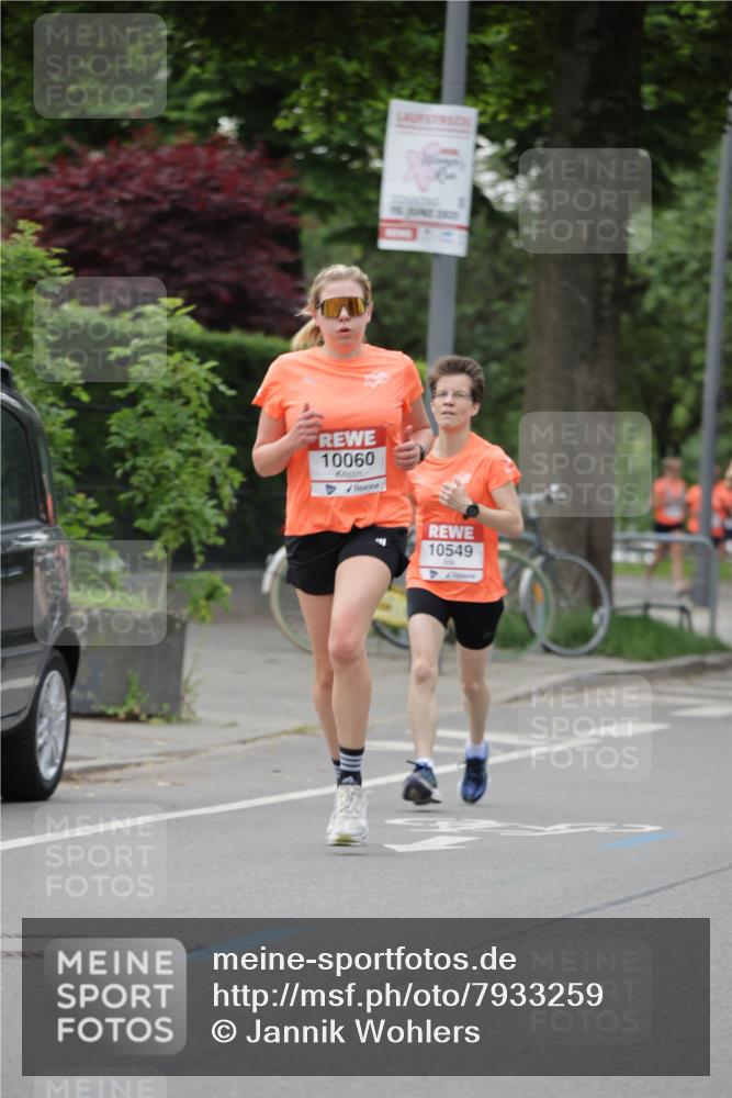 15.06.2025 - REWE Women's Run Jannik Wohlers http://msf.ph/oto/7933259 15.06.2025 08:24:50 Laufen 10060, 10549 meine-sportfotos.de